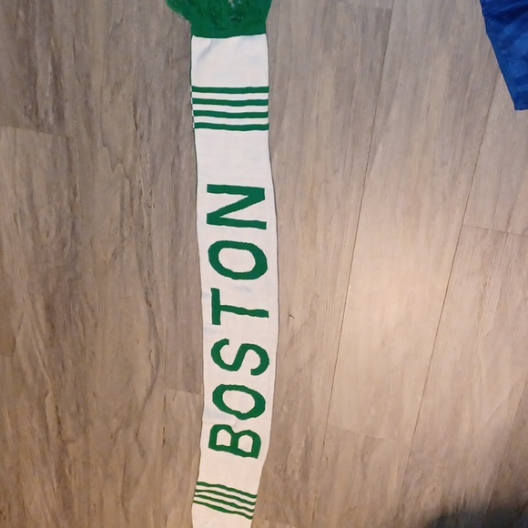 Reversible Celtics scarf - Picture 2 of 4